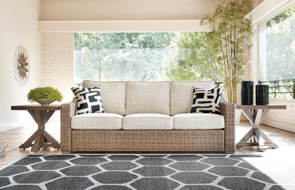 Beachcroft Sofa with Cushion Supply